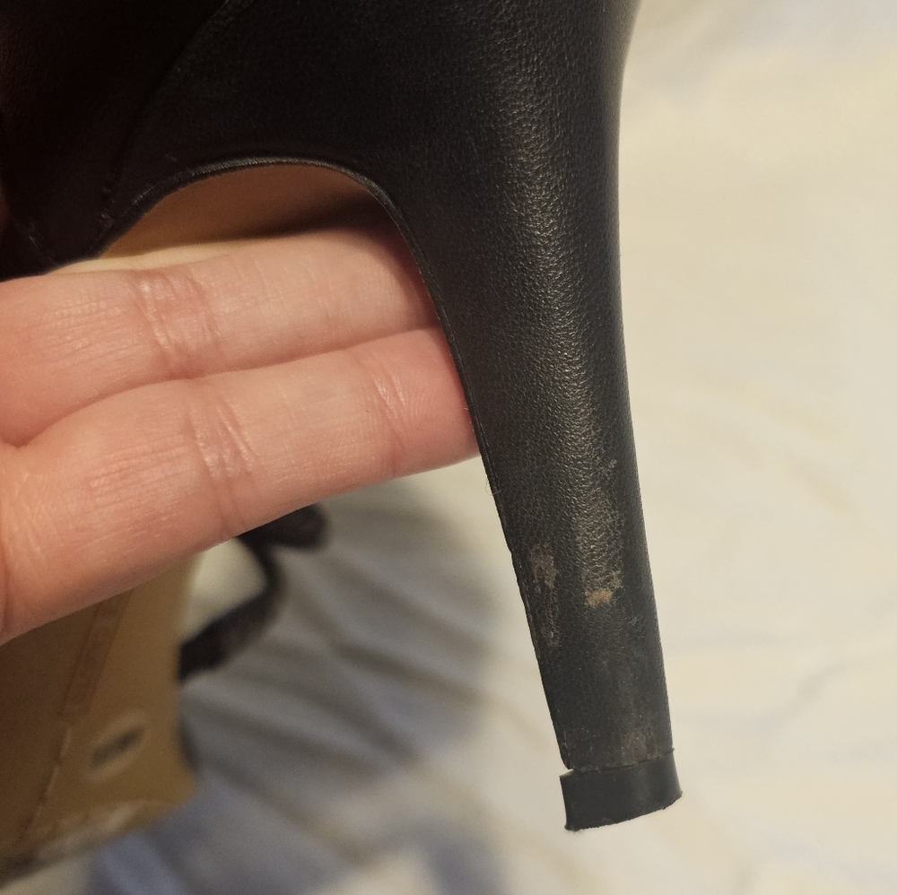 Vince Camuto Cadela Strappy Heel - Picture 12 of 14